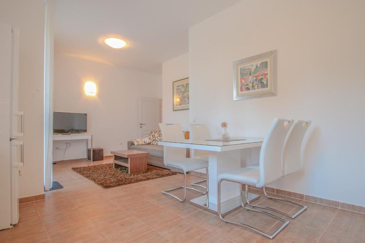 Lea Apartman Novigrad Istria Kültér fotó