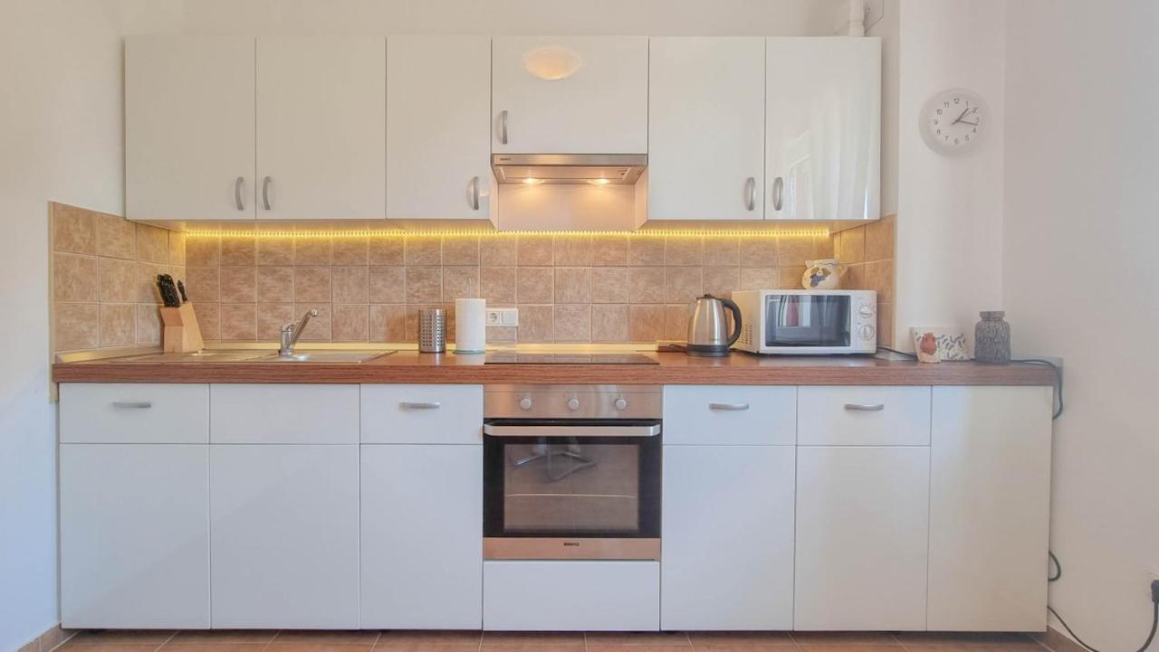 Lea Apartman Novigrad Istria Kültér fotó