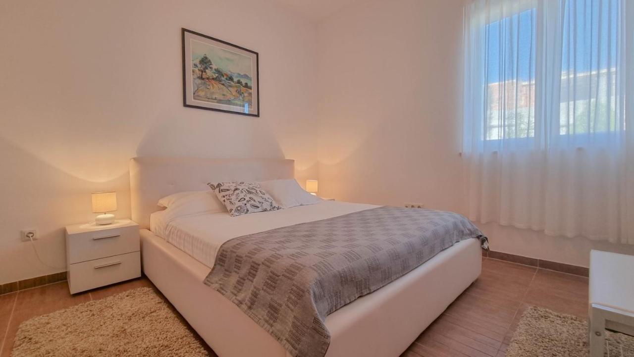 Lea Apartman Novigrad Istria Kültér fotó